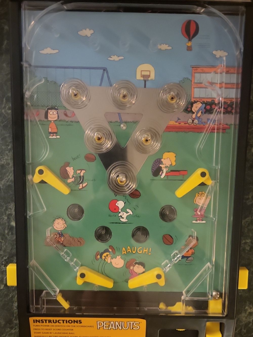 Peanuts Pinball Machine- New In Box, Electronic π - Picture 3 of 4